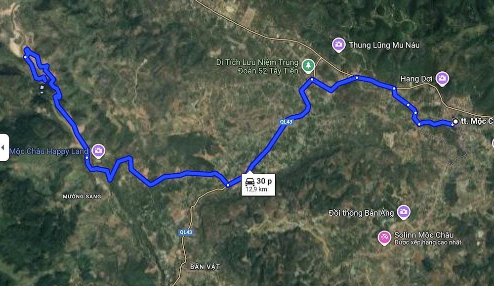 Cung đường từ trung t&acirc;m Mộc Ch&acirc;u đến Cầu k&iacute;nh tốn khoảng 30 ph&uacute;t đi xe (Nguồn: Internet)